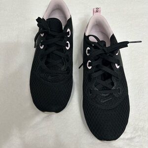 Nike Women's React Black and Light Pink Running Shoes!  OPEN TO OFFERS!
